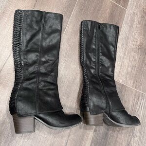 Fergalicious black tall boots with lacing at back sz 6